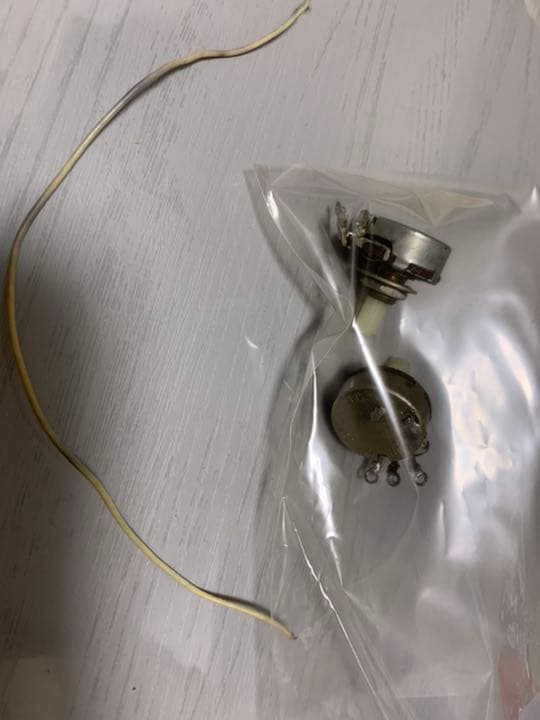Fender vintage pot 70 年　2個