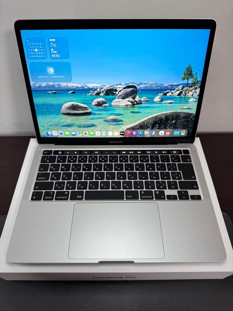 MacBook本体 MacBook Pro 2020. M1. 16GB . 256GB Amazon.com: Apple 2020 MacBook Pro with M1 Chip, 13-inch, 8GB RAM