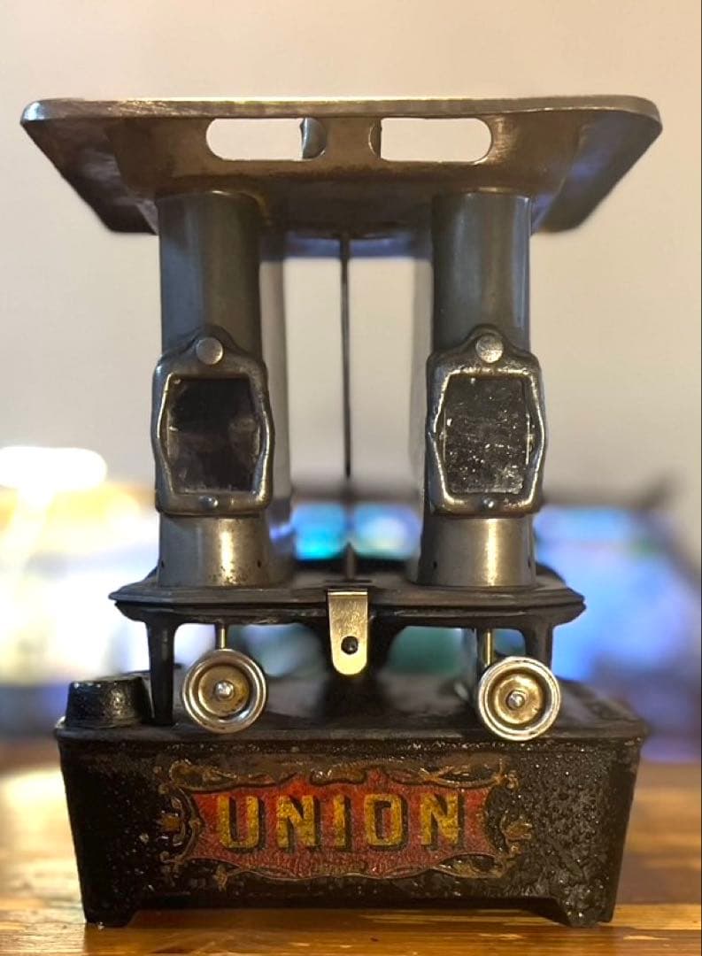 美品 アイロンストーブ ユニオン ダブル レイルロードランタン オイルランタン 極美‼️アイロンストーブ『UNION STOVE』 | ヴィンテージランタン販売