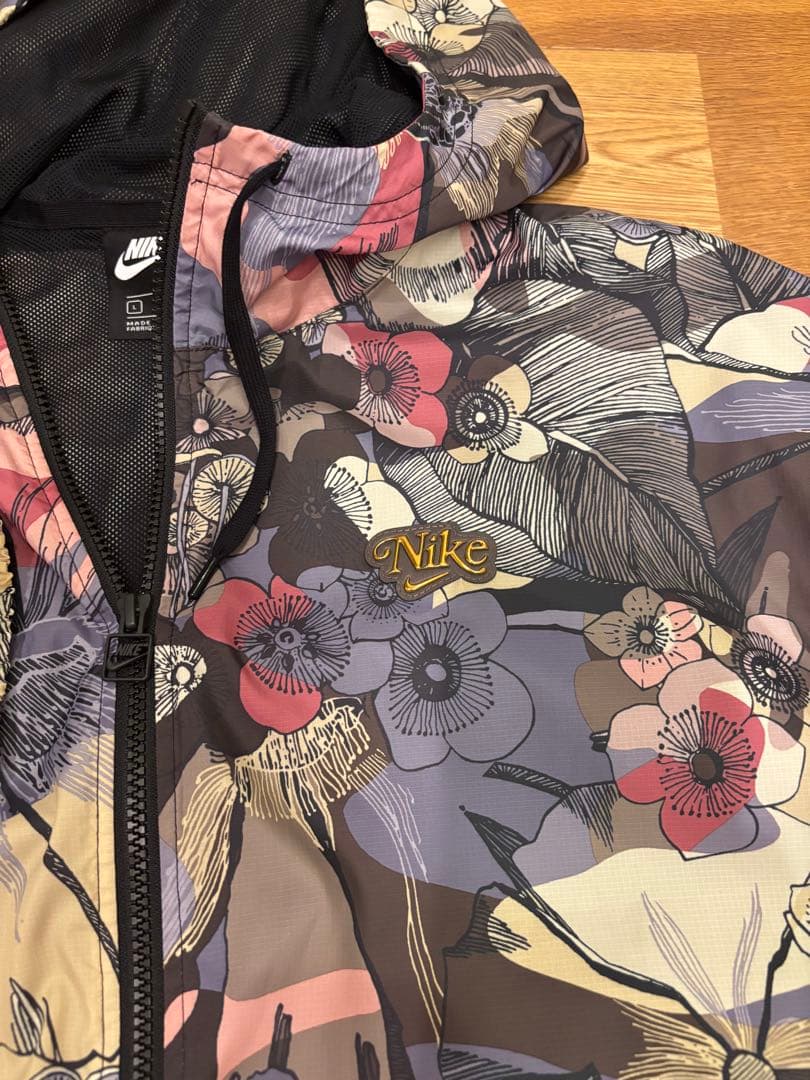 NIKE ナイキ ウィンドブレーカー ボタニカル 花柄 レディース L