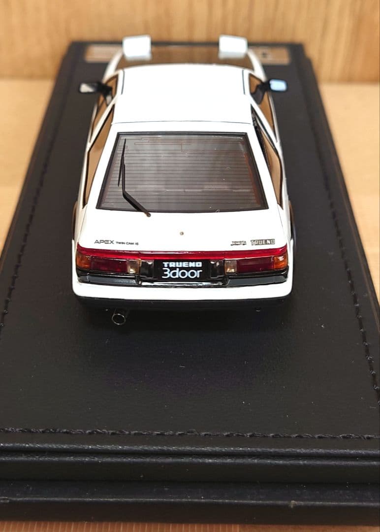 イグニッションモデル AE86トレノ 1/43 白黒ツートン カーボン