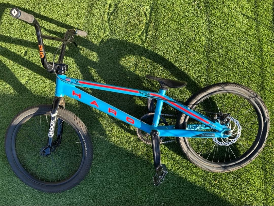 美品2021HaroRaceLTPro (Blue)カスタム済み BMXレース用 プリプラ フィギュアのスポーツ BMX レース blue|株式会社ディー