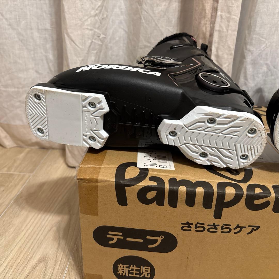 Nordica HF 75 女性用スキーブーツ 24.5cm