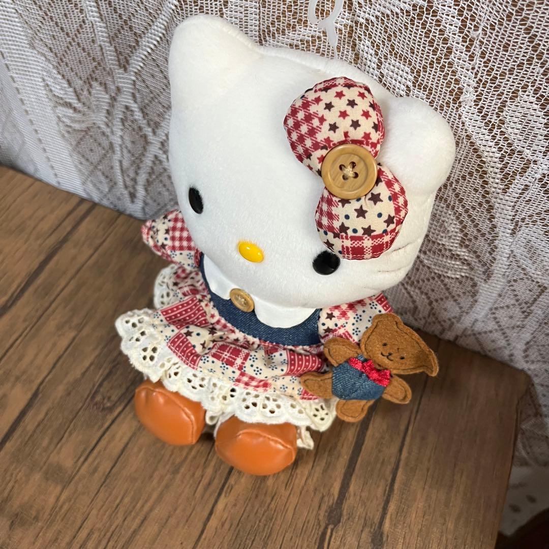 ハローキティ　レトロなぬいぐるみ　くまちゃん