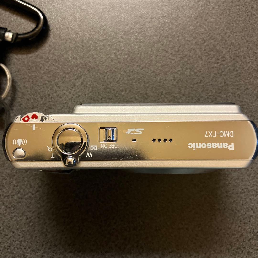 Panasonicデジタルカメラ LUMIX DMC-FX7 シルバー - メルカリ