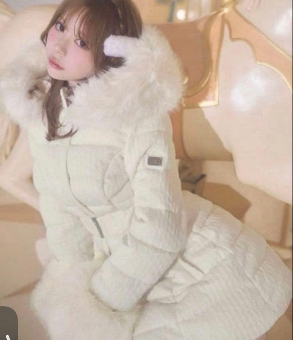 ミシェルマカロン ケーブル柄ベルトダウンコート アイボリー - メルカリ