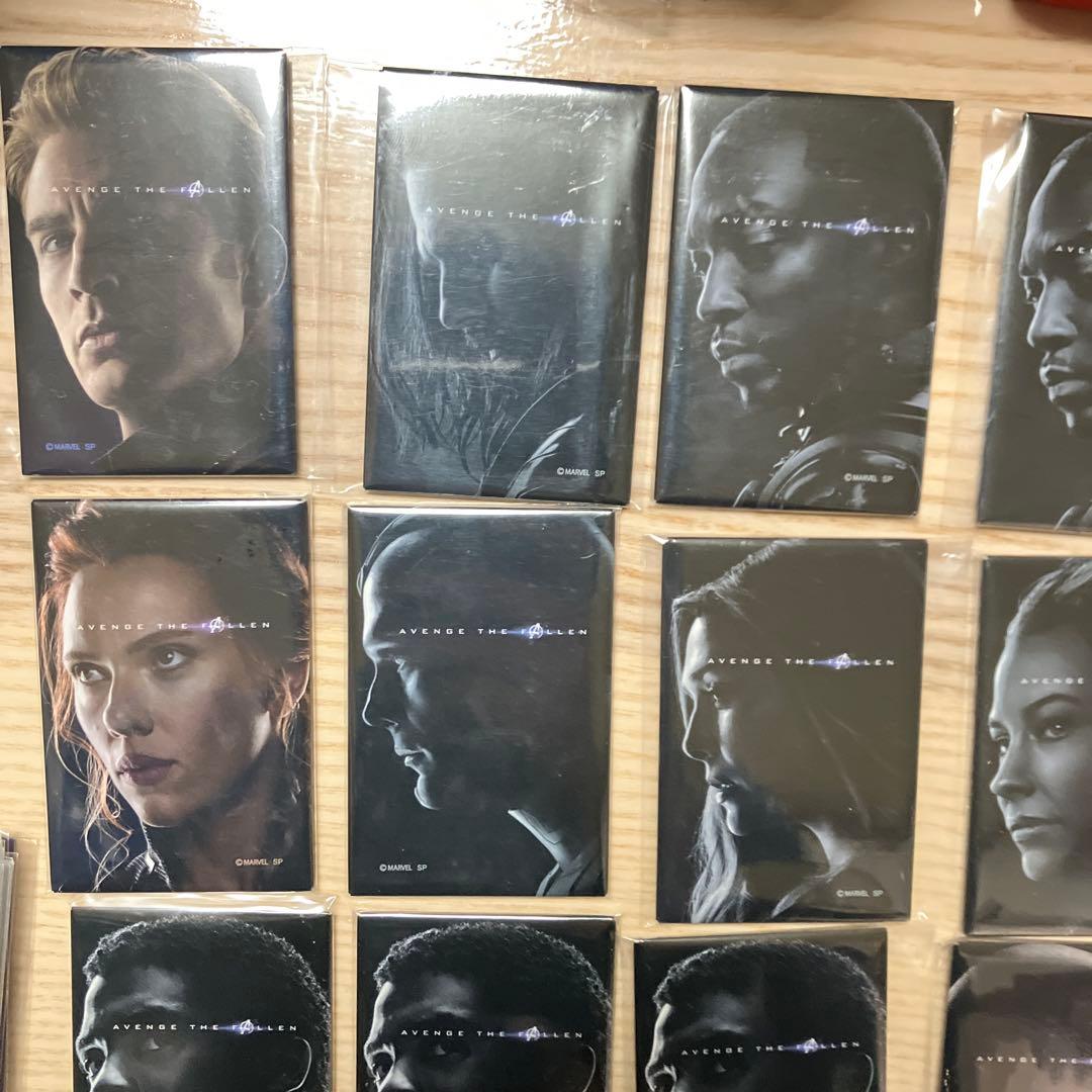 マーベル　アベンジャーズ　スクエアマグネット　セット