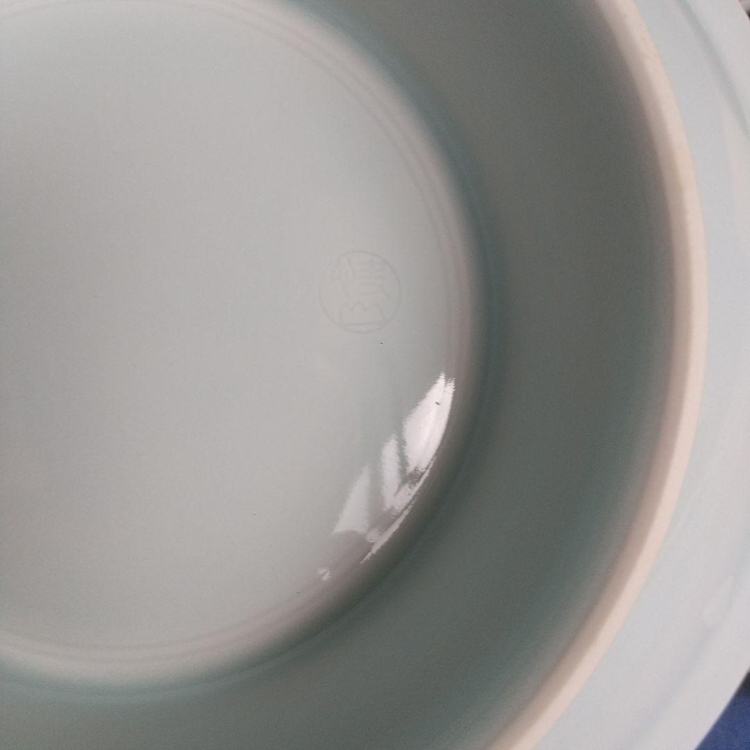 人間国宝♢塚本快示♢青白磁♢牡丹刻♢高台皿♢骨董 - メルカリ