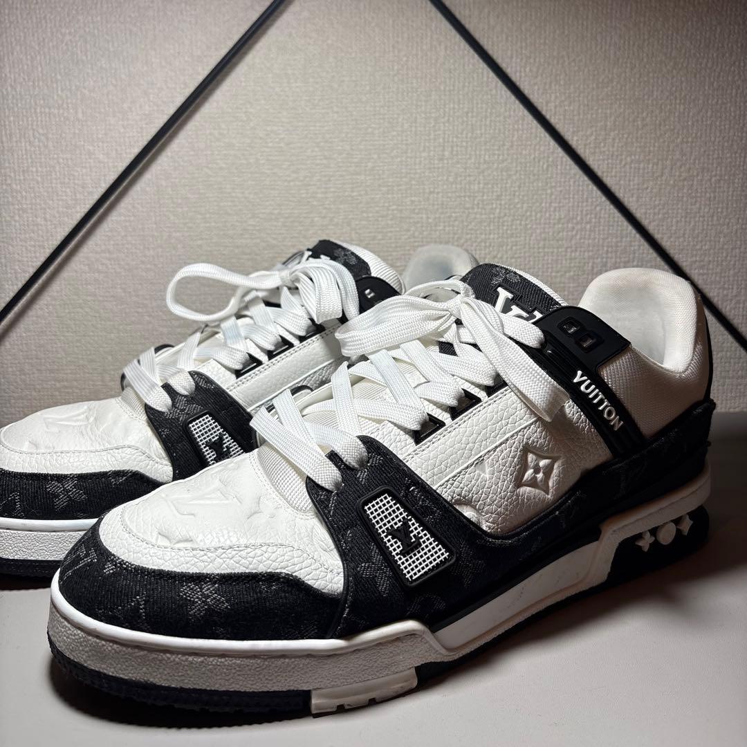 Louis Vuitton LV トレイナー スニーカー Louis Vuitton《LVトレイナースニーカー》スワロフスキー 直営店