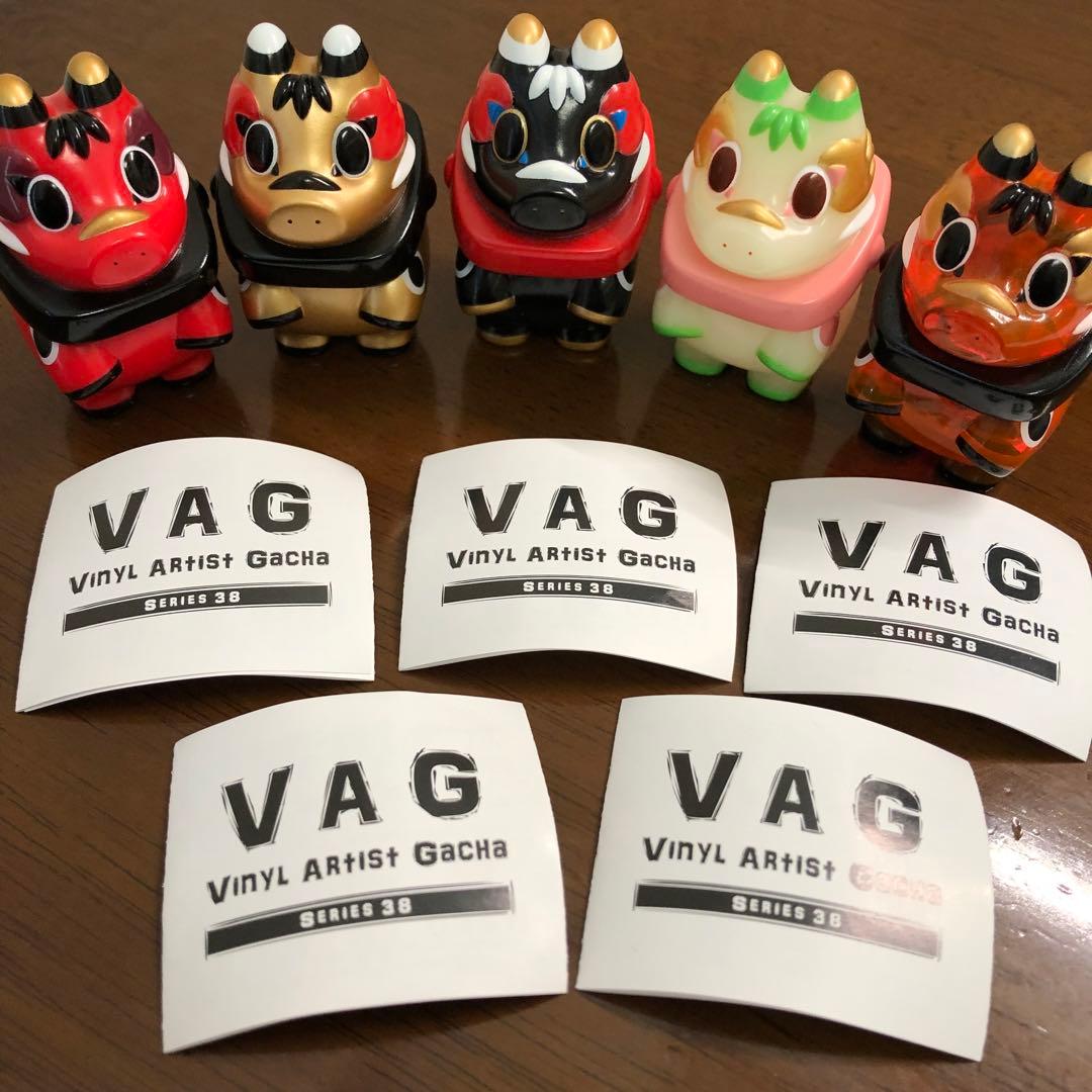 アカベゴン VAG（赤べこ,イヌハリゴン,キブナドン,ソフビ） - メルカリ