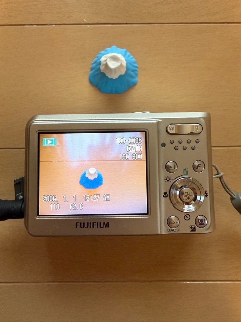 FinePixF31fd メモリーカード1GB 純正専用ケース付き