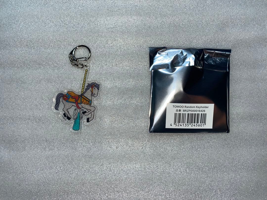 TOMOO ランダムキーホルダー 日本武道館公演 - メルカリ