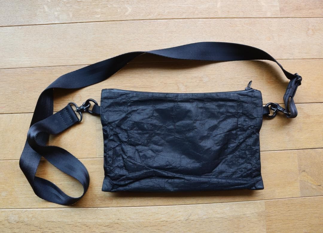 NEXTRAVELER TOOLS サコッシュ ipad mini サイズ - メルカリ