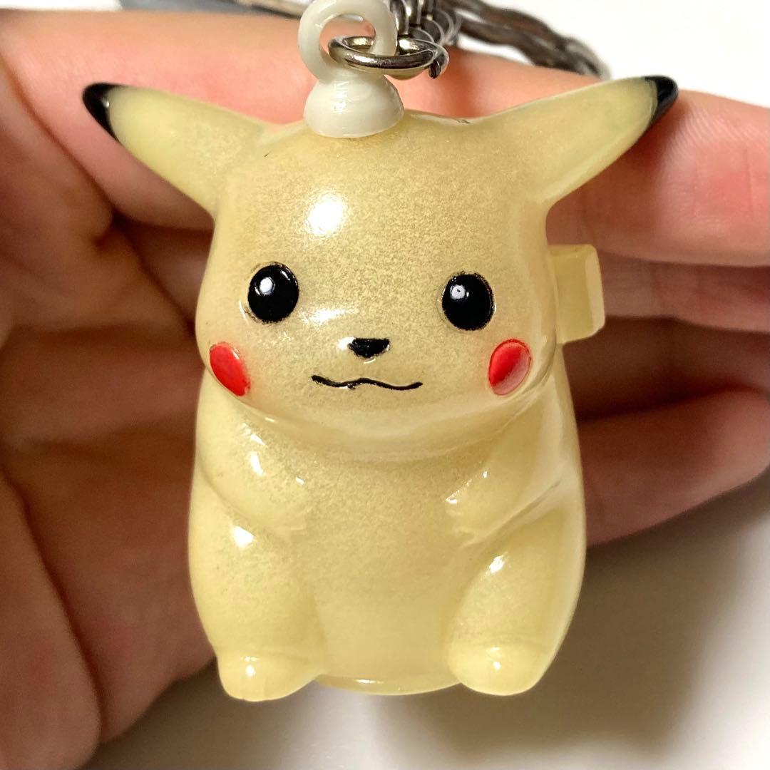 ポケモン ピカチュウ ソフトキーホルダー 7 蓄光 とるとるマスコット