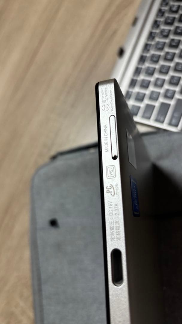 美品(説明欄確認)】dynabook タブレットPC (P1K1UPTG)