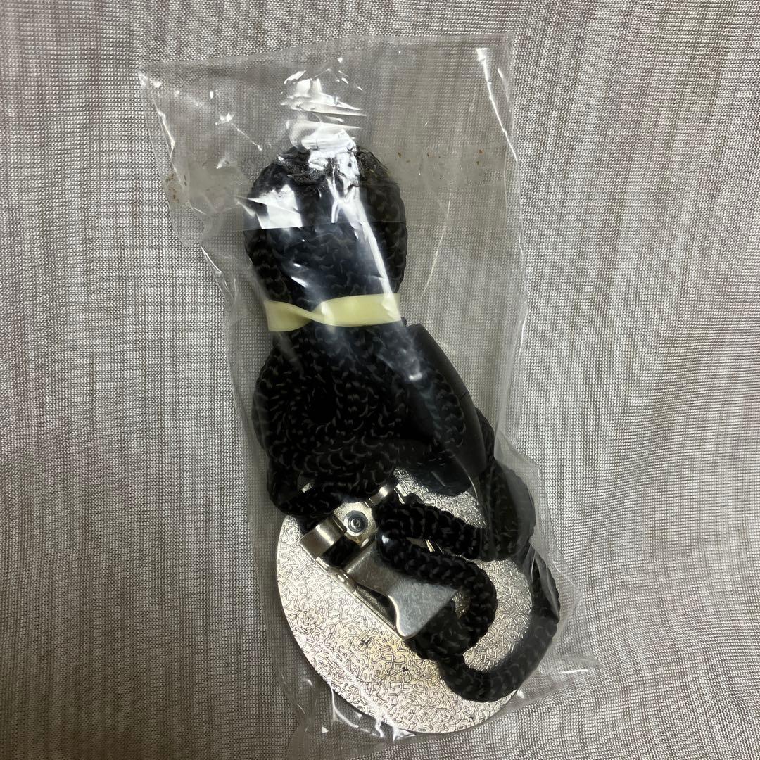 進撃の巨人23巻 限定版 リヴァイのスカーフ＆エルヴィンのループタイ