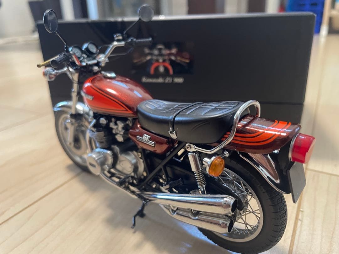オートバイ・バイク MINICHAMPS Kawasaki Z1 900 1/12