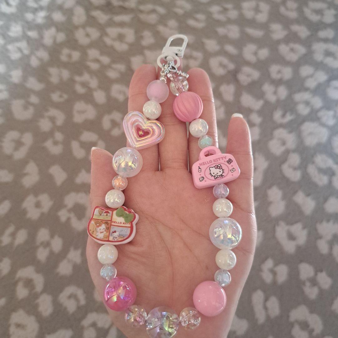 ハンドメイド ビーズキーホルダー ビーズストラップ 平成女児 - メルカリ