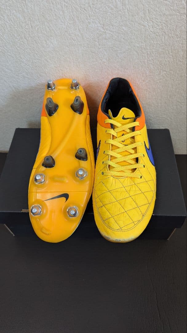 NIKE サッカースパイク ティエンポ レジェンド SG ナイキ　シューズ fit=scale-down,w=1200