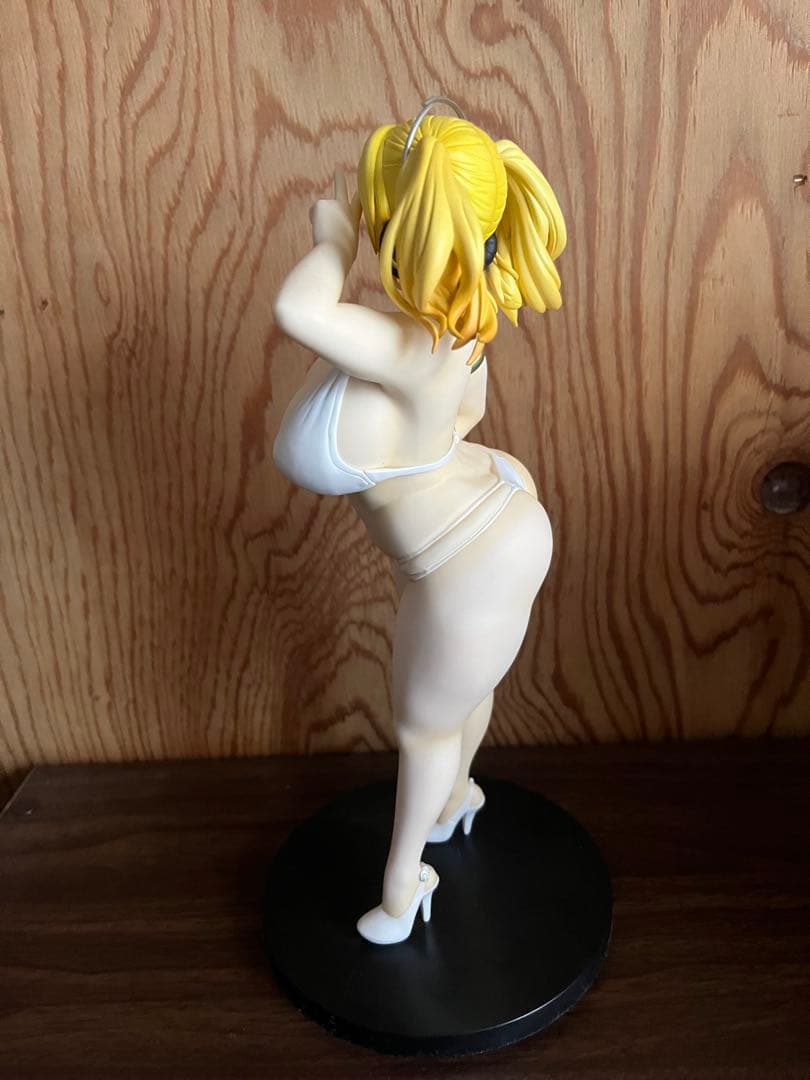 スーパーぽちゃ子　フィギュア