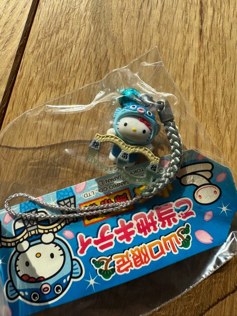 ハローキティーご当地ストラップ 121個セット まとめ売り(バラ売り不可)