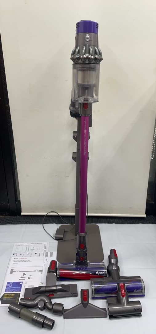 ★中古格安！ダイソンSV12 コードレスクリーナー スタンド付き 3540-rogo-p5.jpg