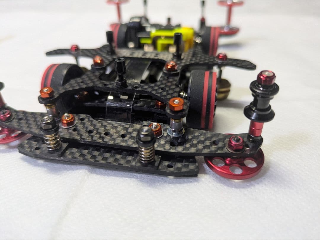 ミニ四駆　タミヤ純正　VZシャーシ　カーボン