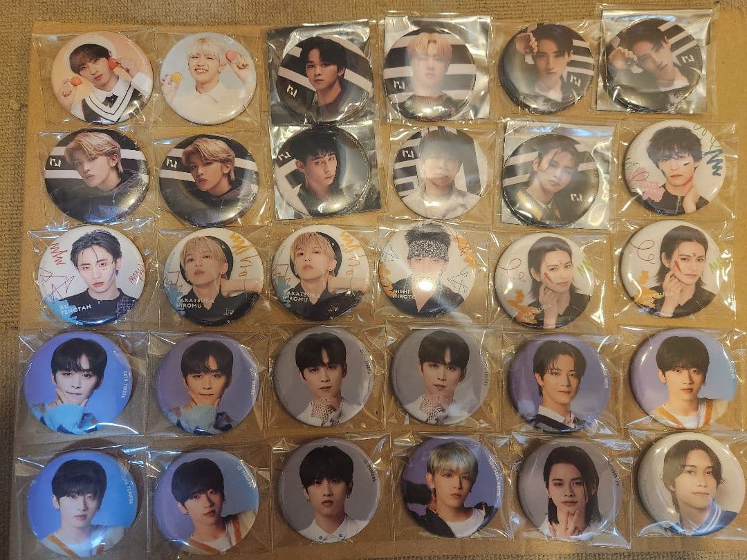 INI 缶バッジ アイドリッシュセブン 10th Anniversary 缶バッジコレクション A