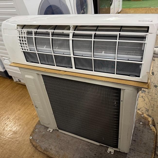 地域限定送料無料 美品 ダイキン おもに6畳用 ルームエアコンAN22WES