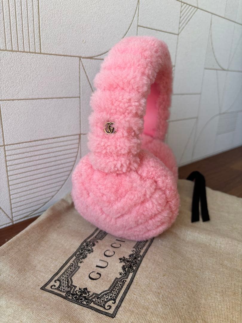 グッチ GUCCI ピンク ファー イヤーマフ GUCCI www.cosaga.com