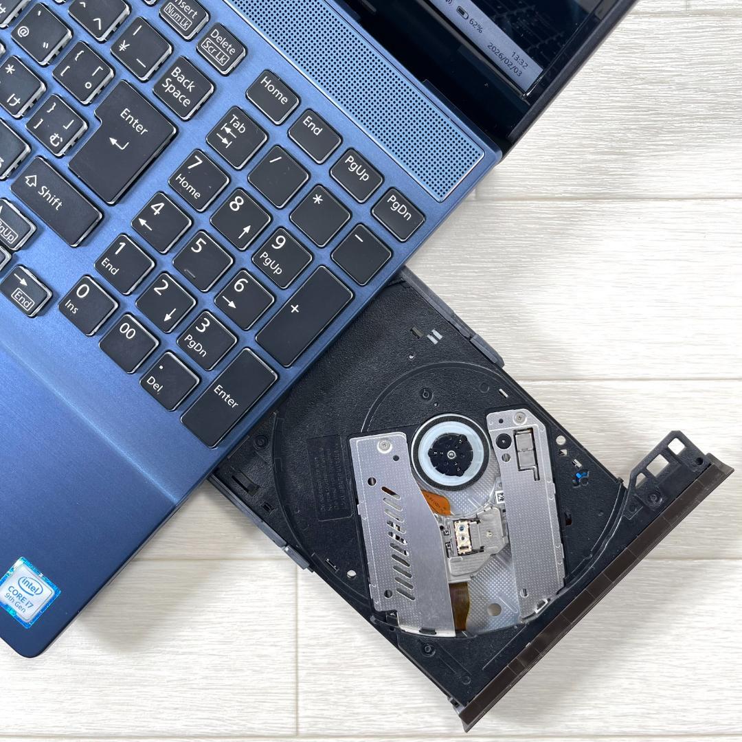 富士通 第9世代 i7 新品SSD512＋HDD メモリ16 ノートパソコン - メルカリ