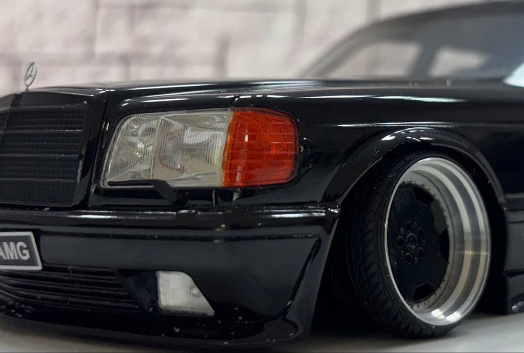 1/18ミニカー ベンツ560SEL AMG 深リムカスタム　ブラック