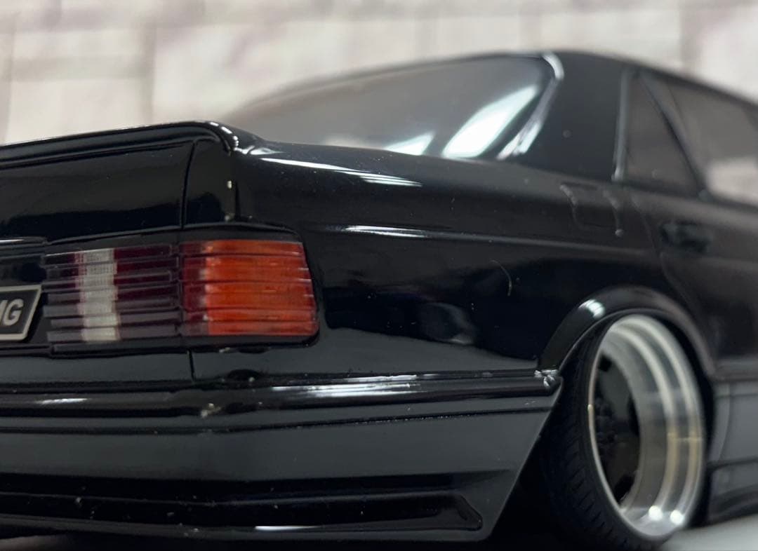 1/18ミニカー ベンツ560SEL AMG 深リムカスタム　ブラック