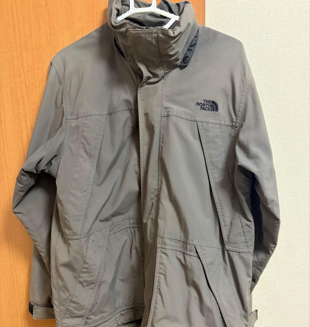 THE NORTH FACE グレー アウターフード付きです値下げ交渉行けます