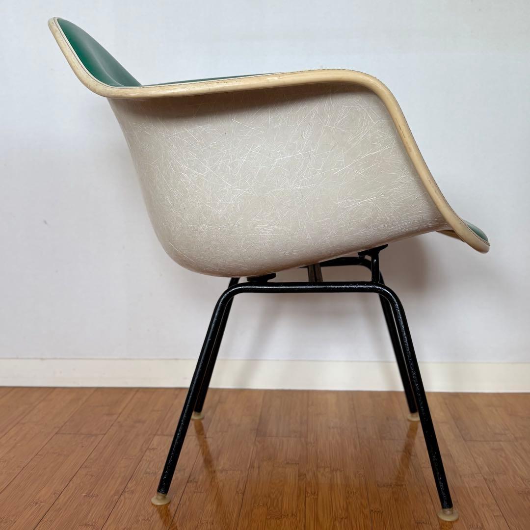 ハーマンミラー イームズ シェルチェア アームチェア ナウガレザー