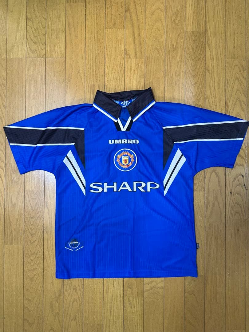 【美品】マンチェスター・ユナイテッド UMBRO シャツ 1999-00 UMBRO マンチェスターユナイテッド ユニフォーム . Color