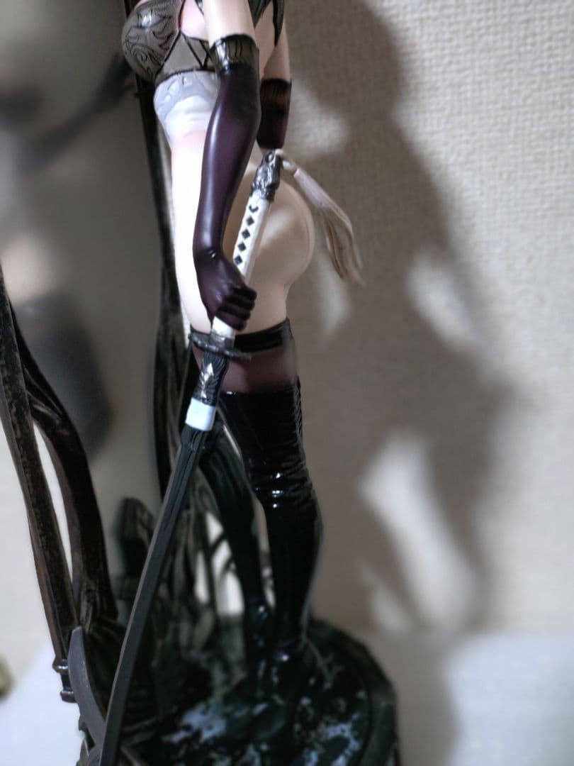 【週末セール】ニーアオートマタ　2B フィギュア 63cm