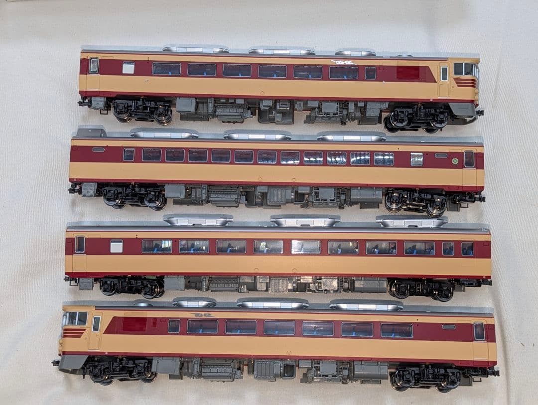 KATO　キハ82系　４両基本セット　【3-509-1】　HOゲージ