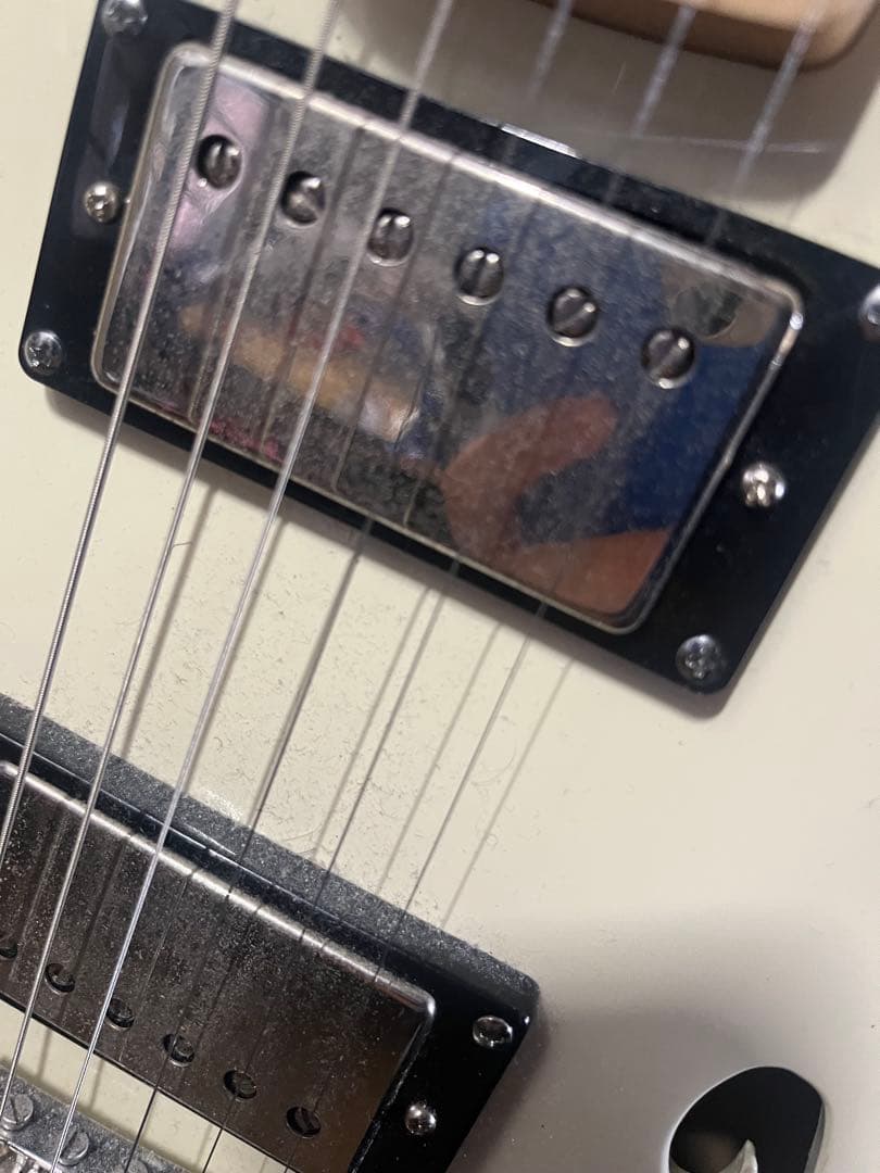 Squier Starcaster セミホロウボディ ホワイト