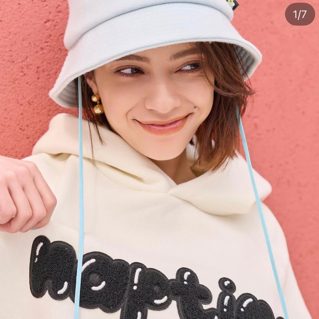 【週末値下げ9500→9000】Naptimeワッペンパーカー S アイボリー