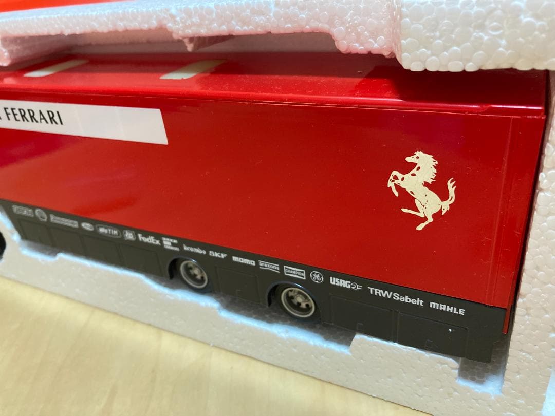 約40cmフェラーリ F1 トランスポーター 1/43 オールドカーズ（赤箱