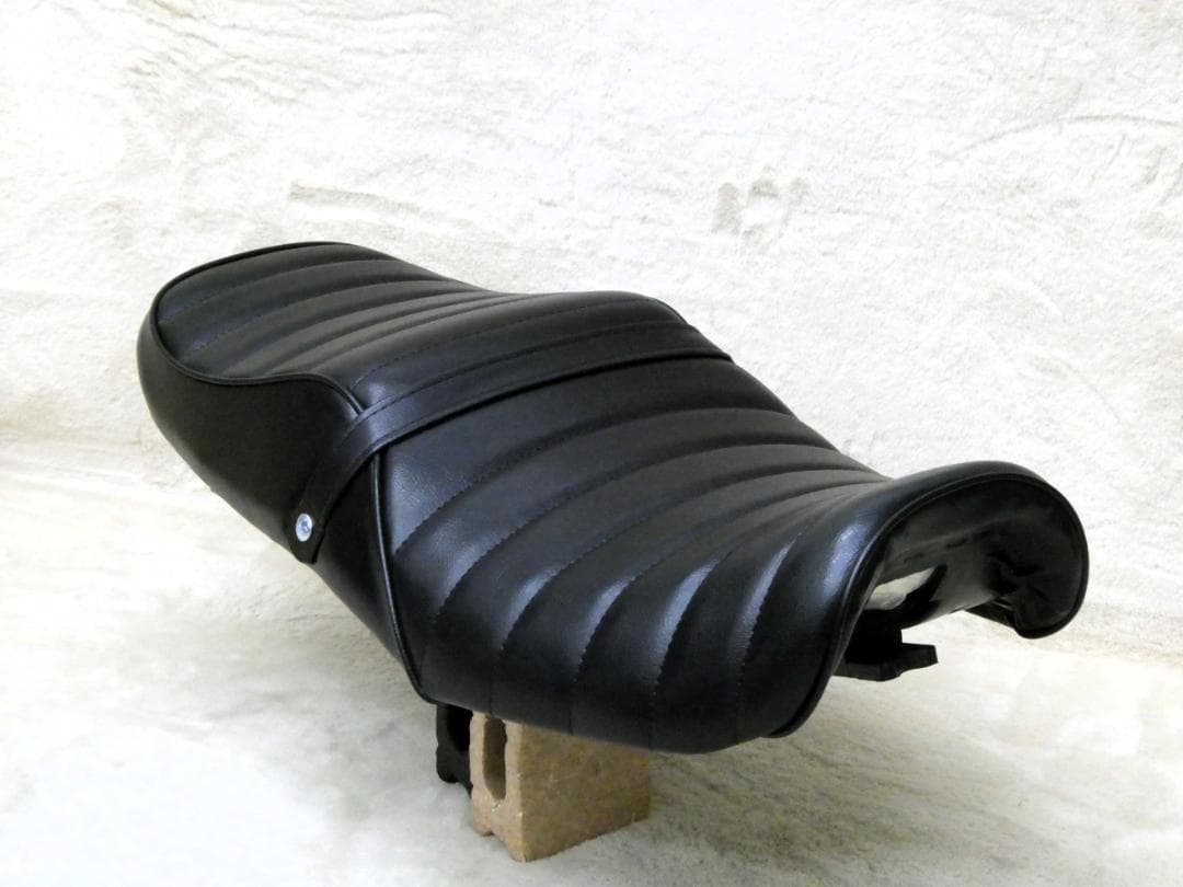 バリオス 2型 黒皮 タックロールシート / あんこ抜き 完成品 ZR250B