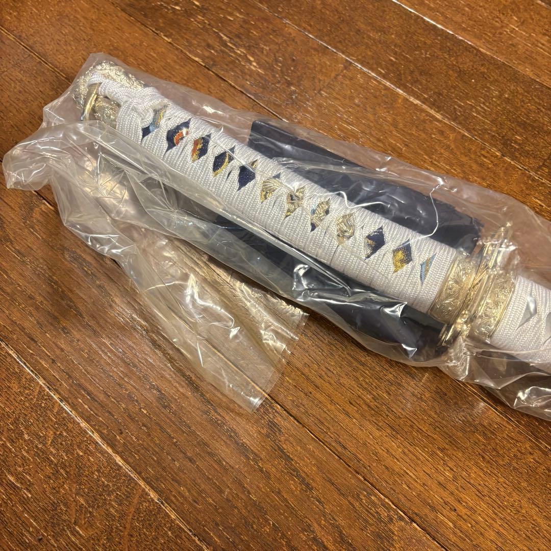 三條小鍛冶宗近本店 受注生産 模造刀 鶴丸国永 - メルカリ