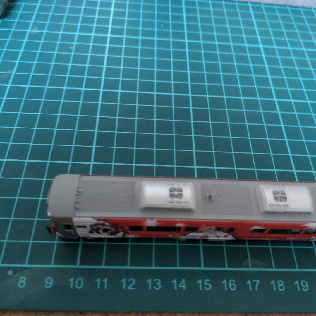 カープ応援仕様列車2両