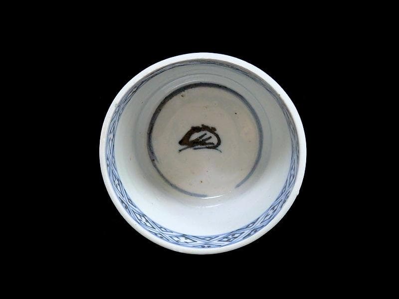 古伊万里 染付 笹に牡丹の図 蕎麦猪口 A899AS-CDg - メルカリ