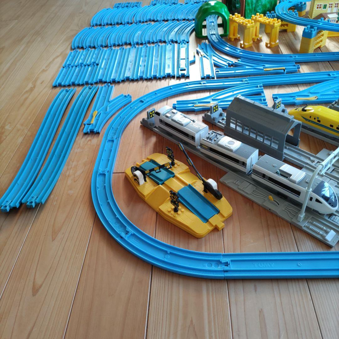 トミカ　プラレール　セット