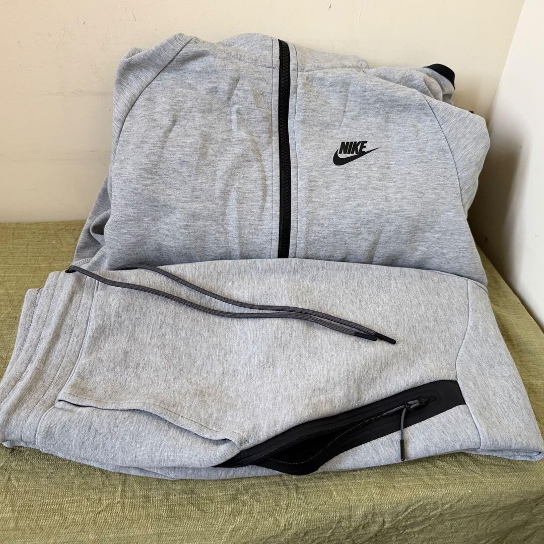 NIKE ナイキ テックフリース パーカー ジョガーパンツ Sサイズ グレー L】新品 NIKE ナイキ テックフリース スウェット上下 パーカー