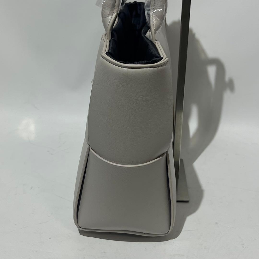 新品✨V12 BV イントレチャートスタイル エコレザー カートバッグ