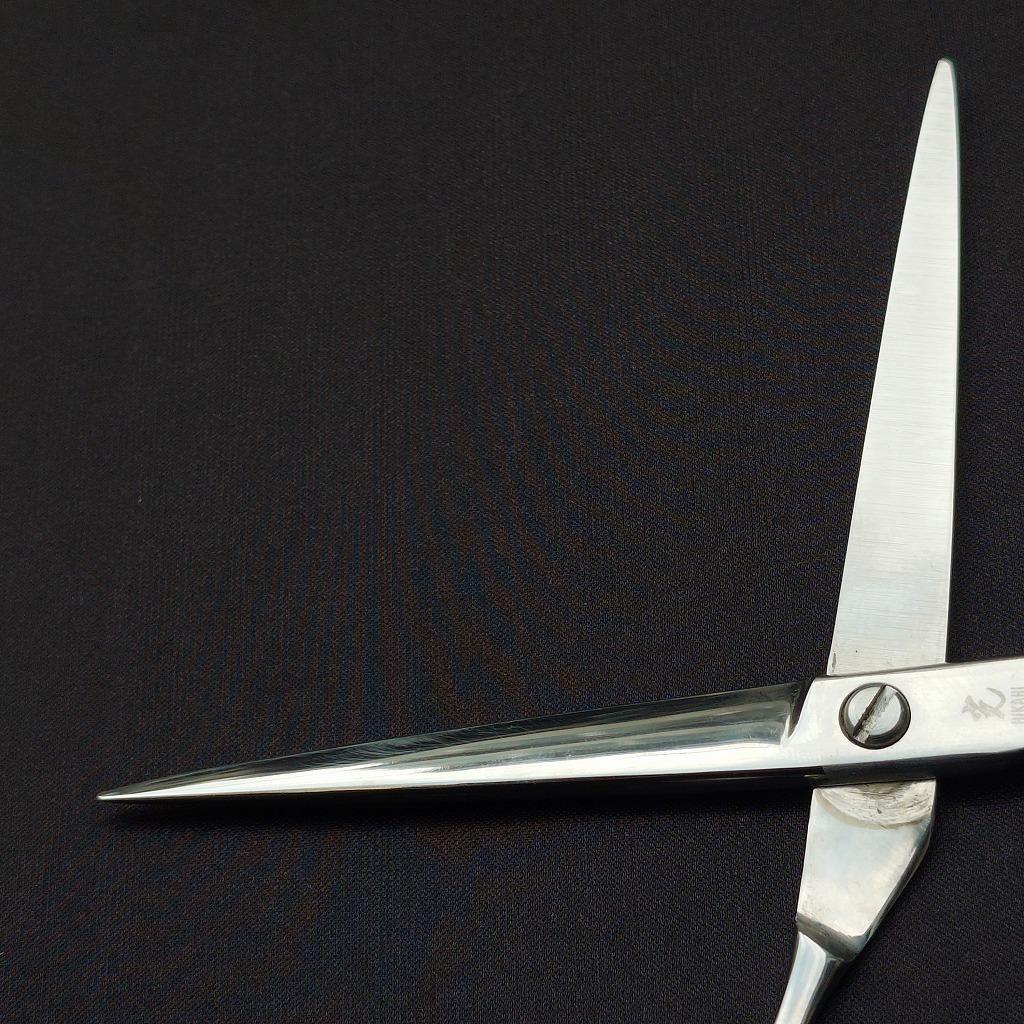 散髪鋏 シザー 光 HIKARI 全長約183㎜ 7in 散髪バサミ《0343》