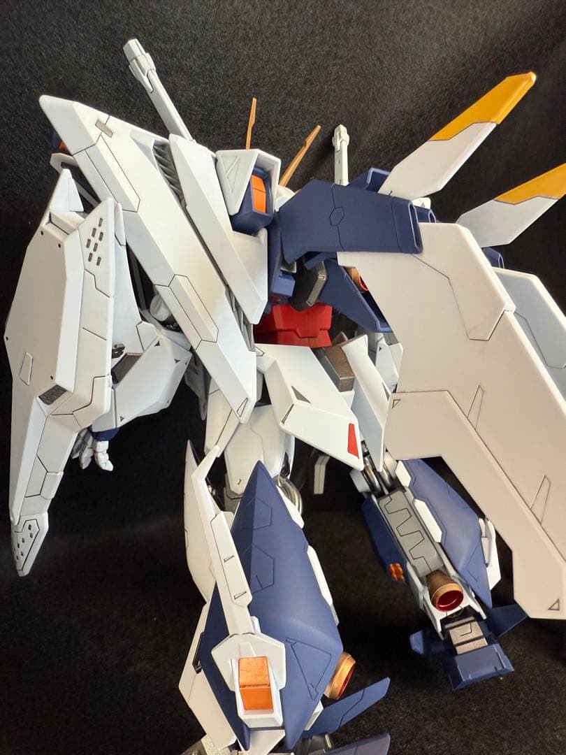 HGクスィーガンダム 完成品 白以外全塗装 - メルカリ